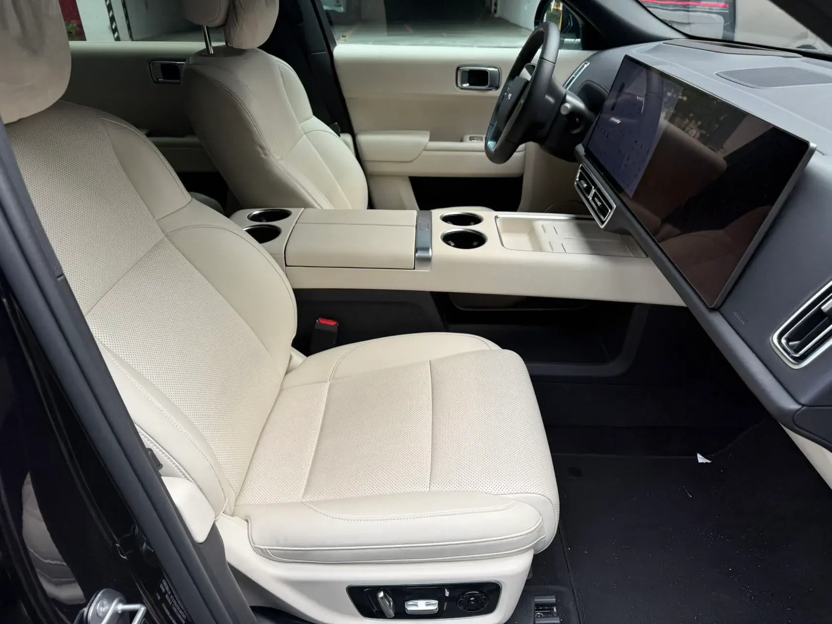 2024 LI L8 thumbnail 3