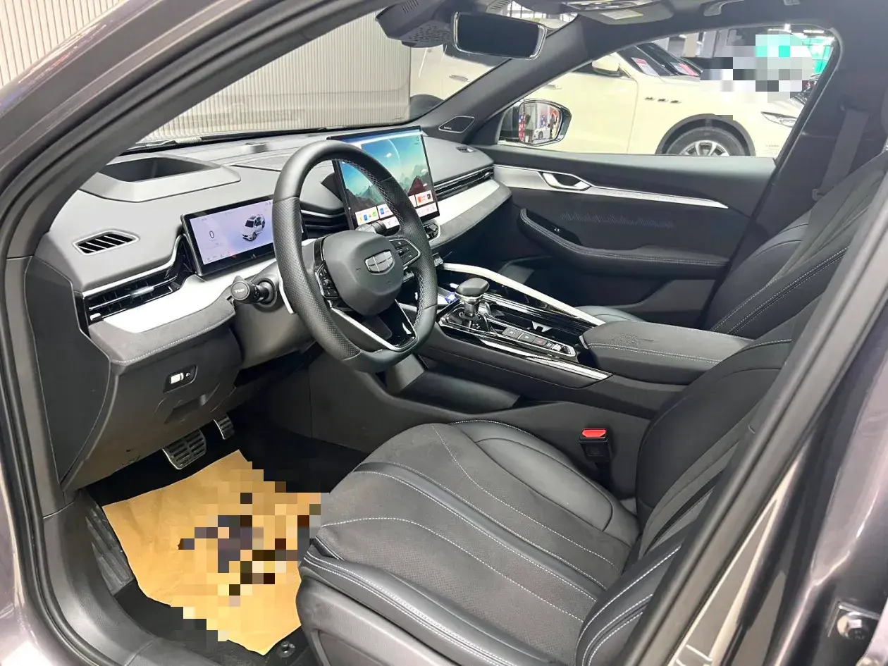 2025 GEELY PREFACE thumbnail 3