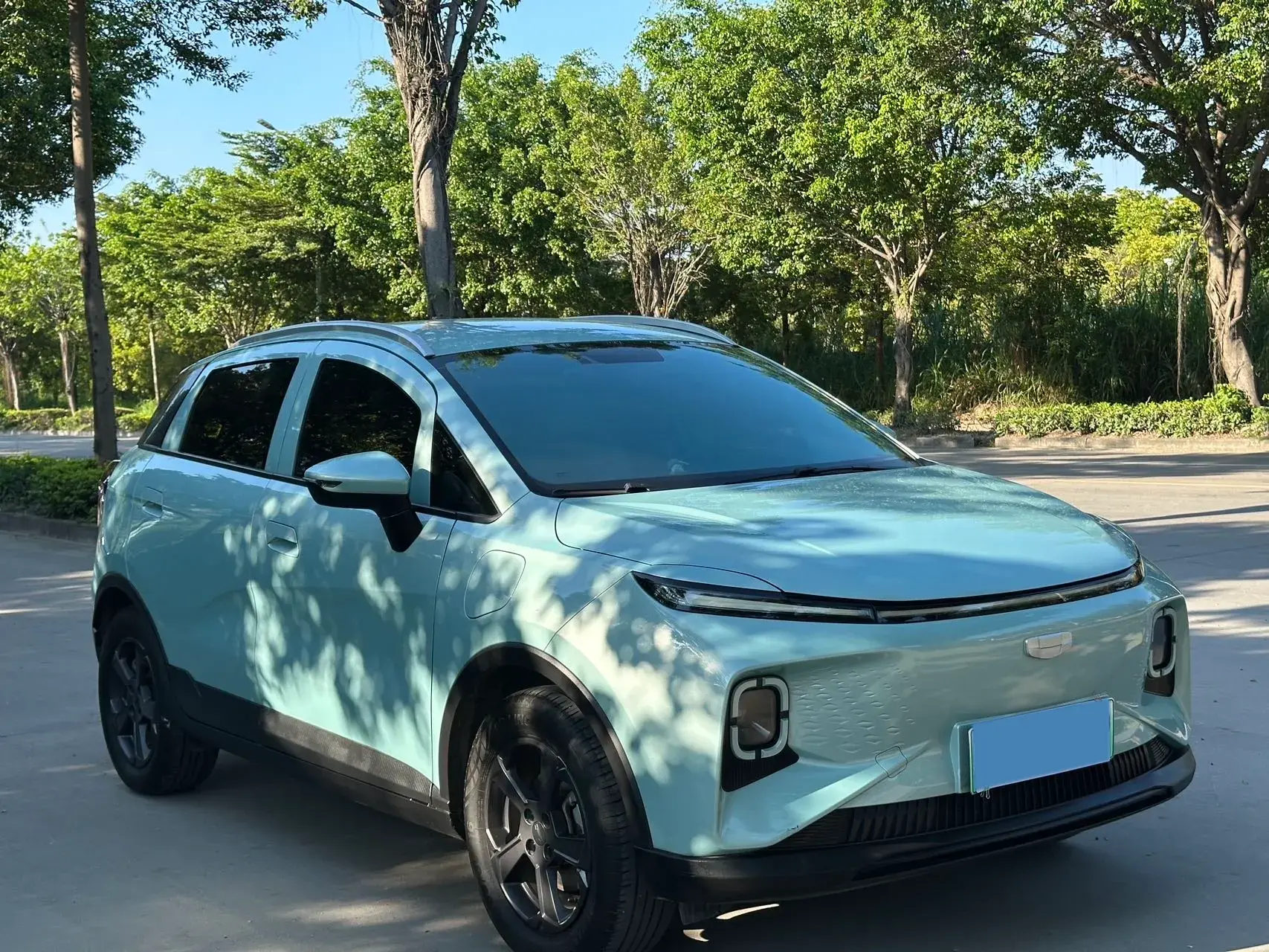 2024 GEOMETRY E thumbnail 3