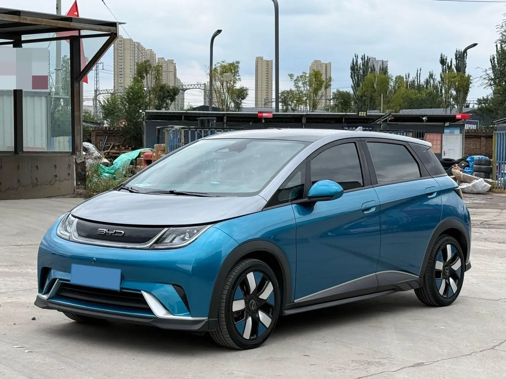 2021 BYD DOLPHIN view 1