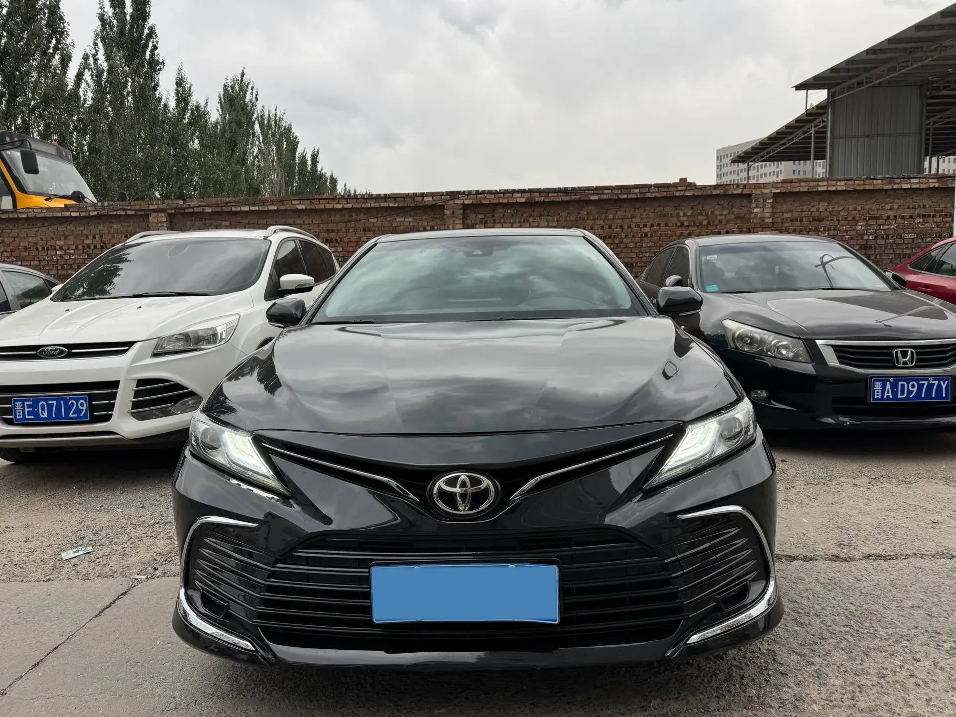 2021 TOYOTA CAMRY thumbnail 3
