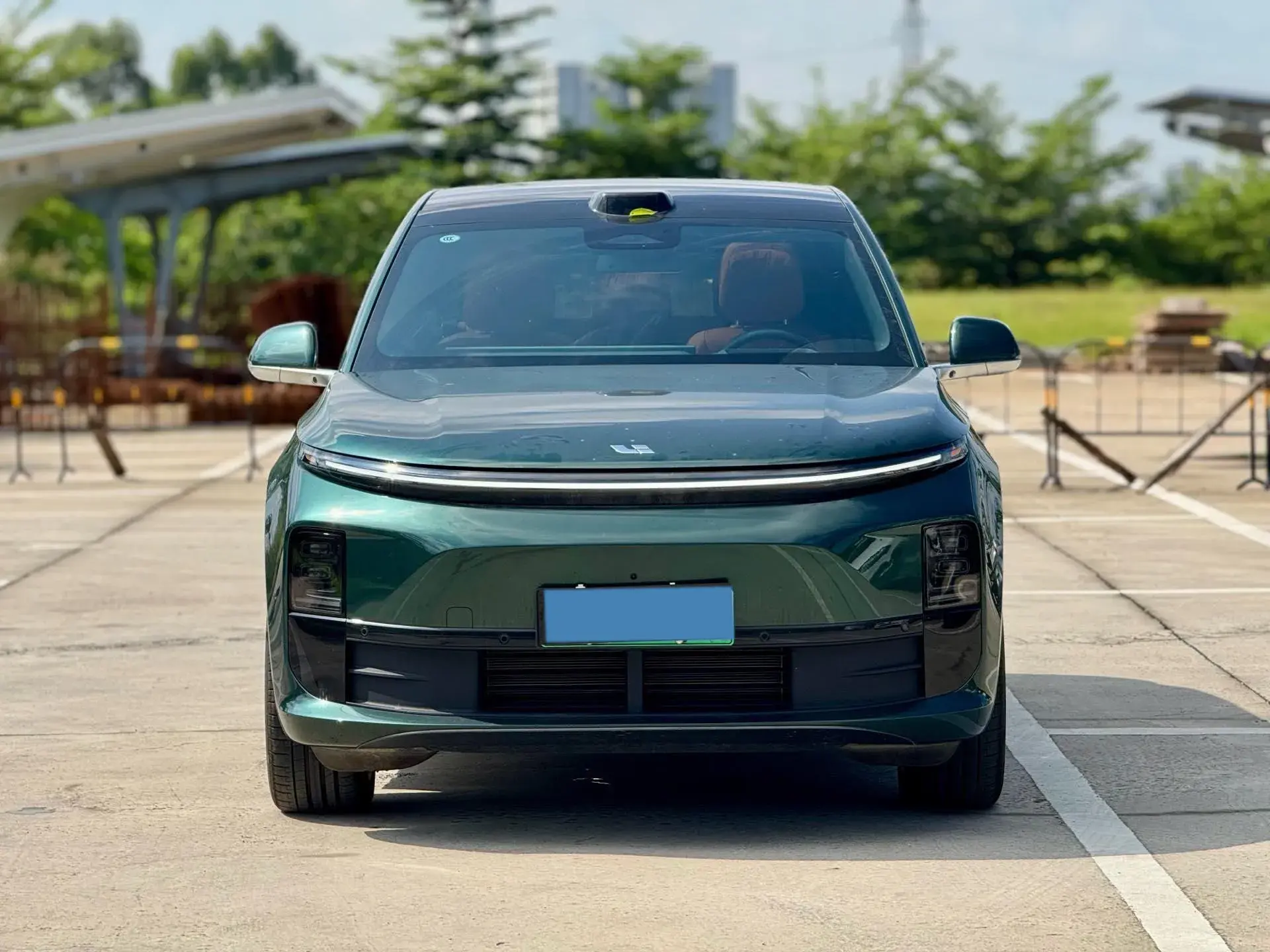 2024 LI L6 thumbnail 2