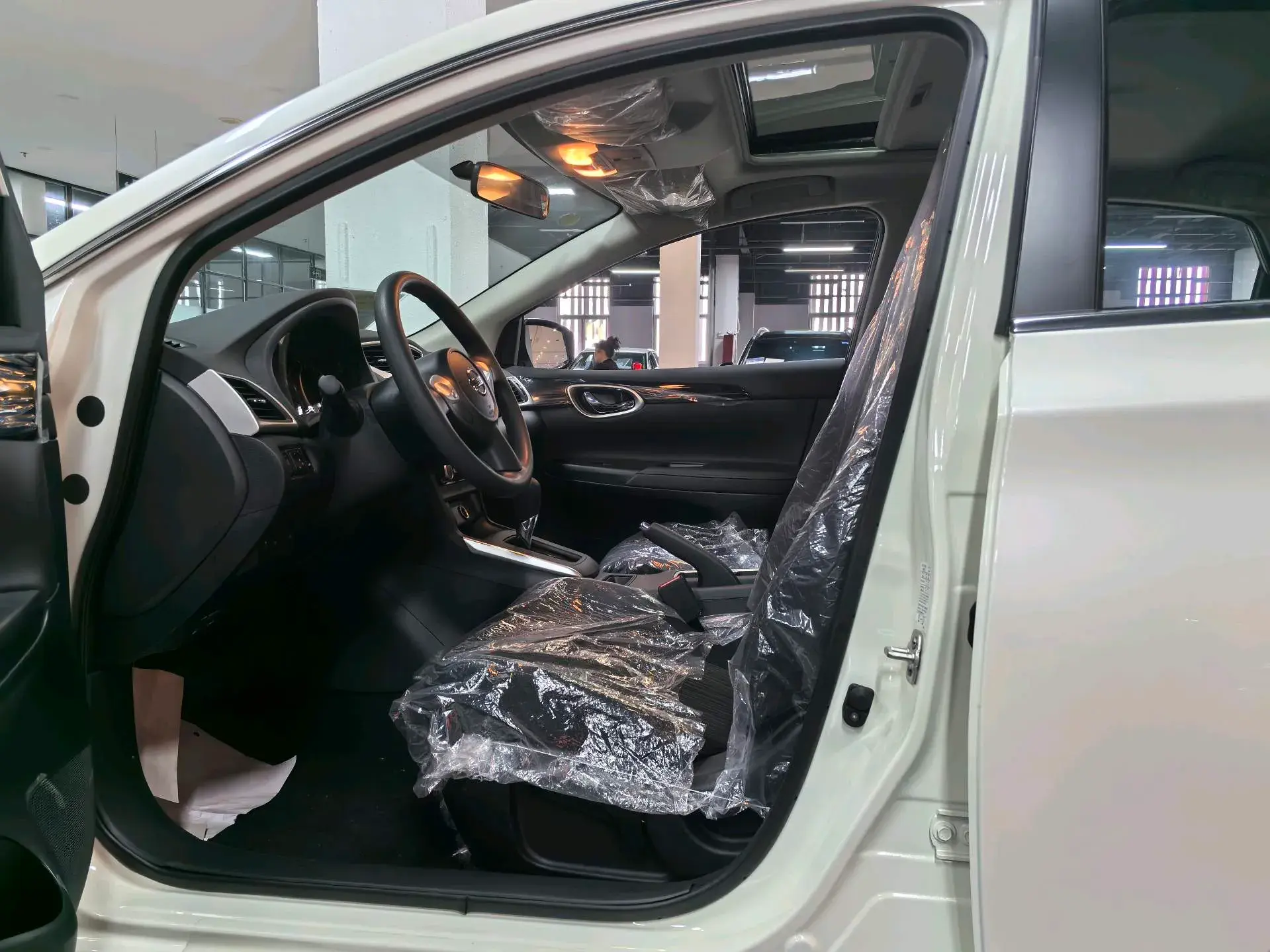 2024 NISSAN SYLPHY thumbnail 4