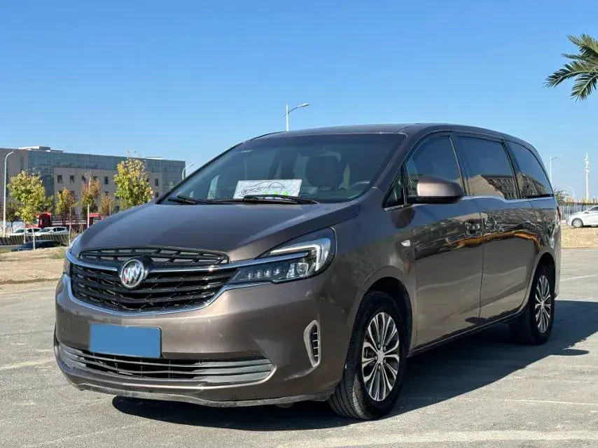 2022 BUICK GL8 view 1