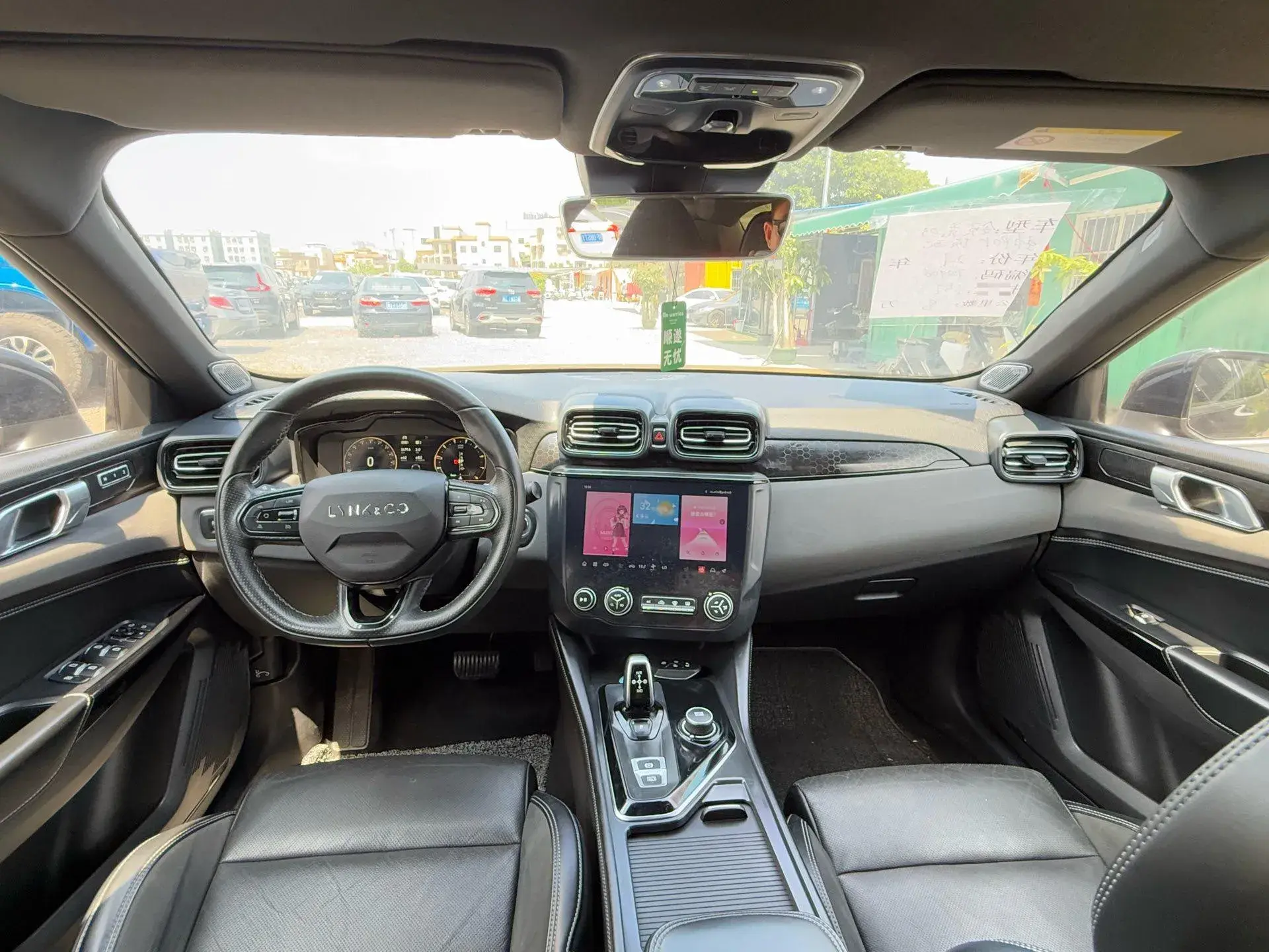 2021 LYNK&CO 03 thumbnail 4