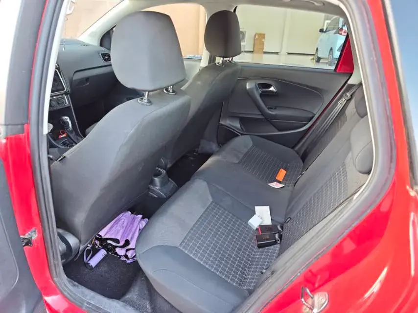 2016 VOLKSWAGEN POLO thumbnail 3