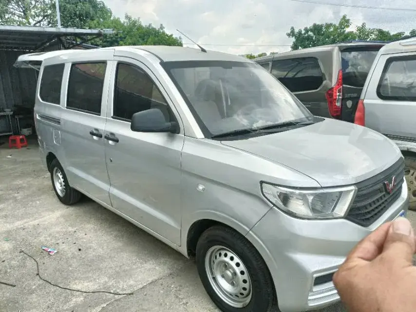 2019 WULING HONGGUANG thumbnail 3