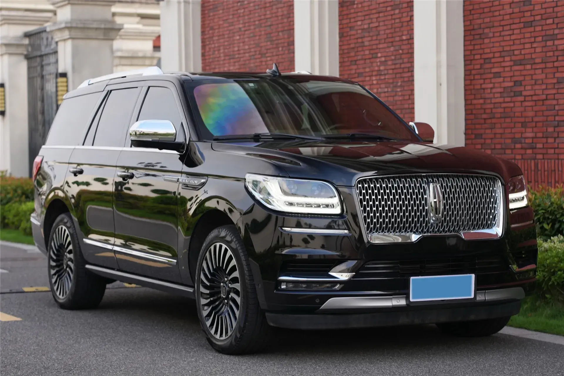 2020 LINCOLN NAVIGATOR thumbnail 3