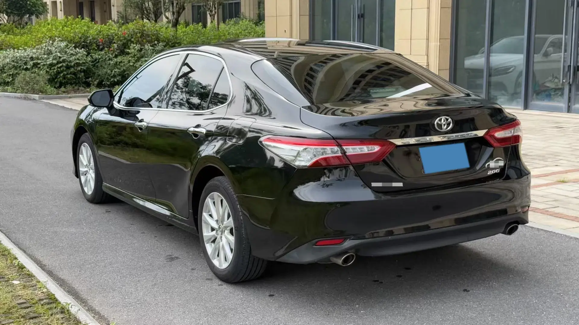 2021 TOYOTA CAMRY thumbnail 4