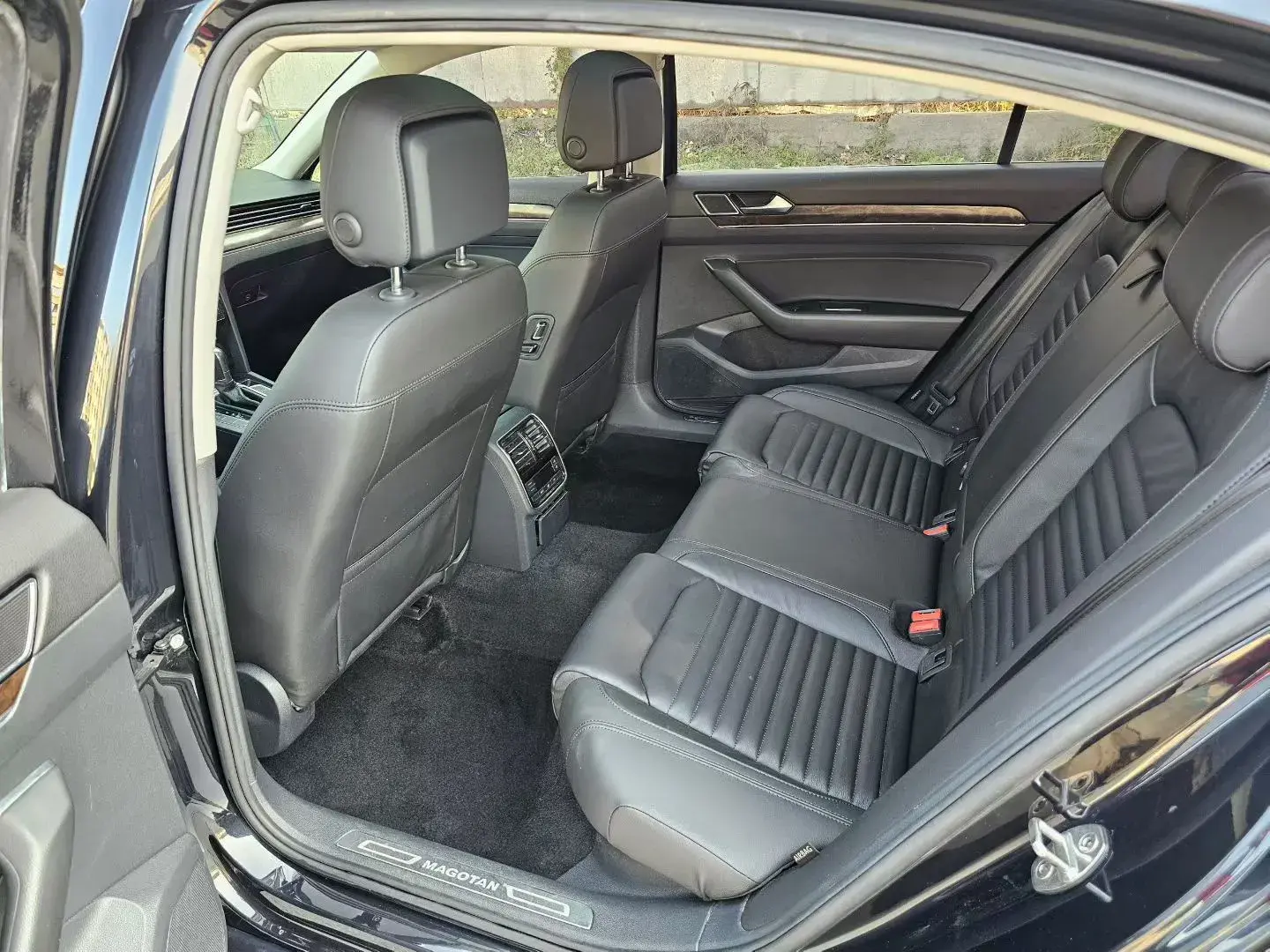 2018 VOLKSWAGEN MAGOTAN thumbnail 4