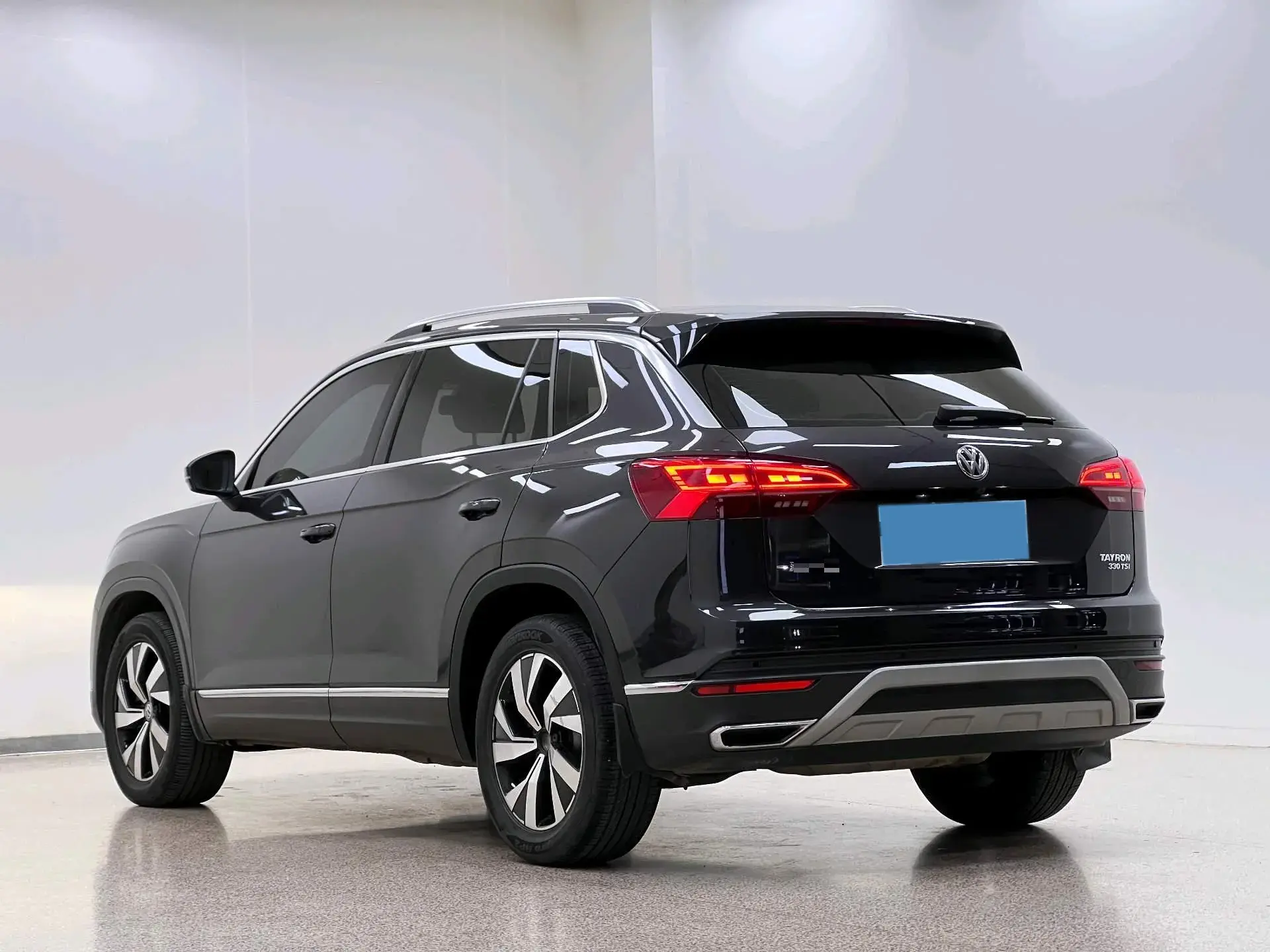 2019 VOLKSWAGEN TAYRON thumbnail 4