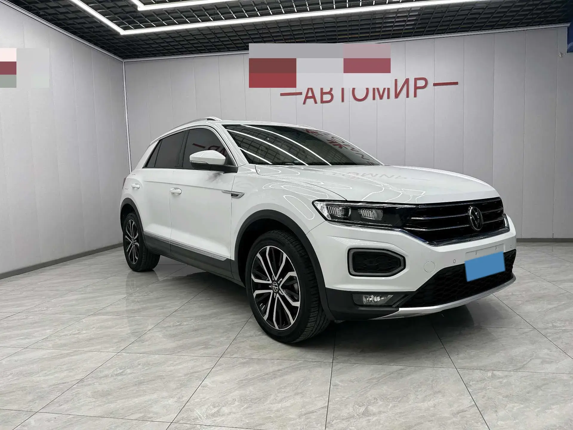 2022 VOLKSWAGEN T-ROC thumbnail 2