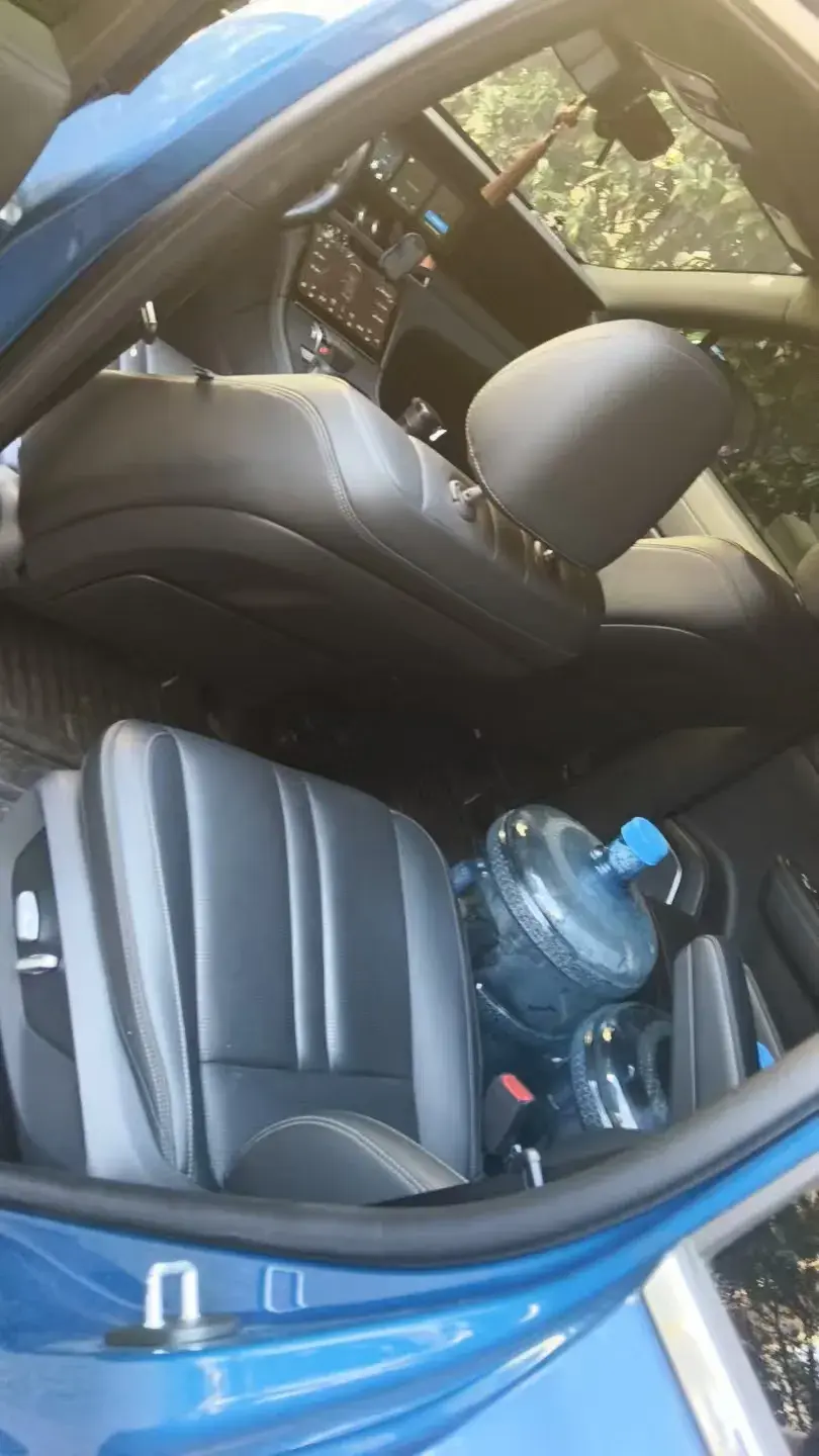 2020 LI ONE thumbnail 3