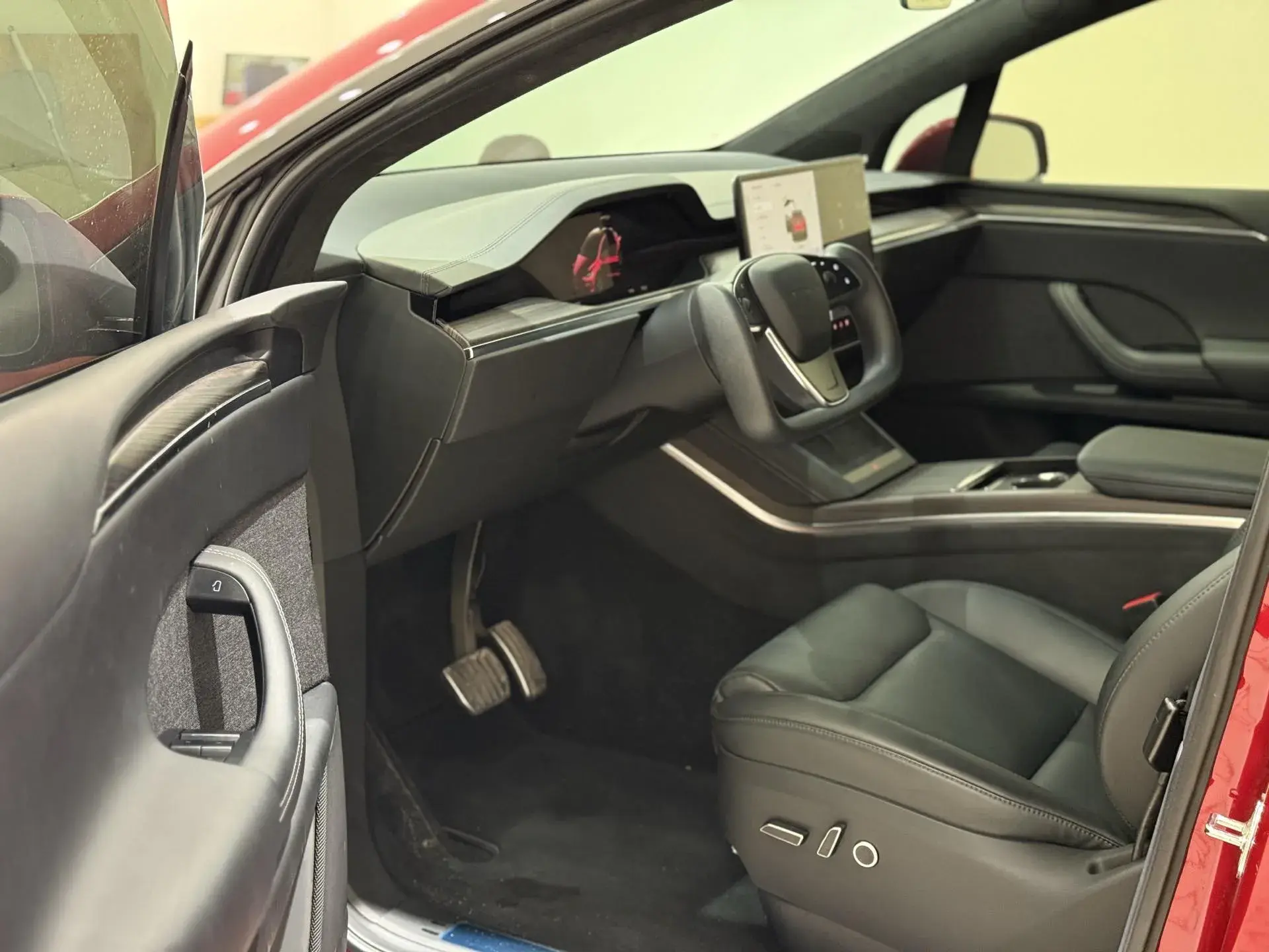 2023 TESLA MODEL thumbnail 3