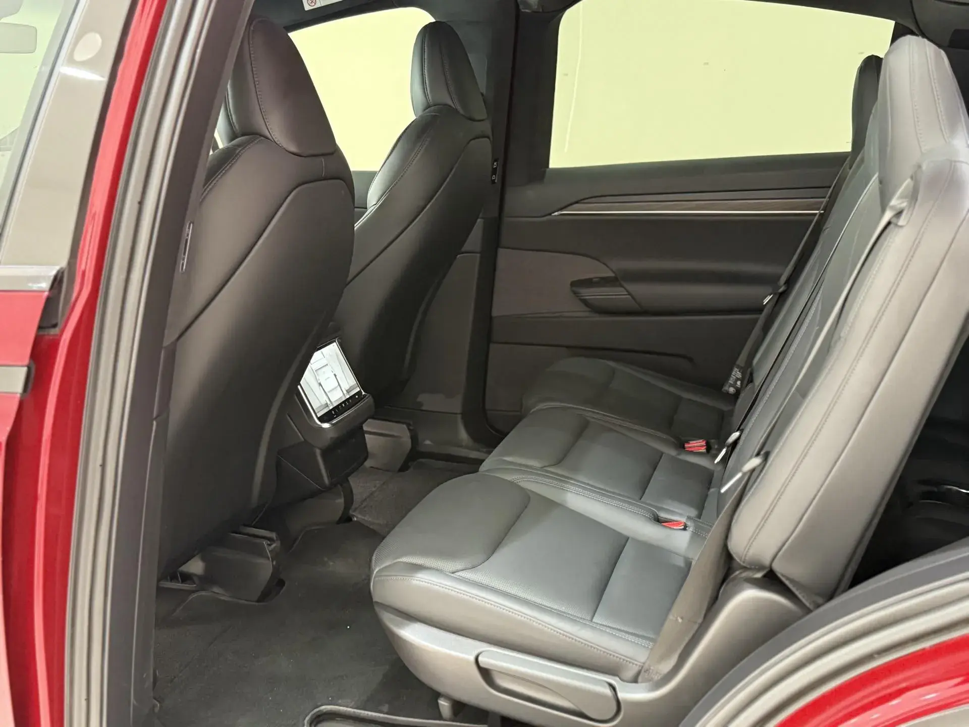 2023 TESLA MODEL thumbnail 4