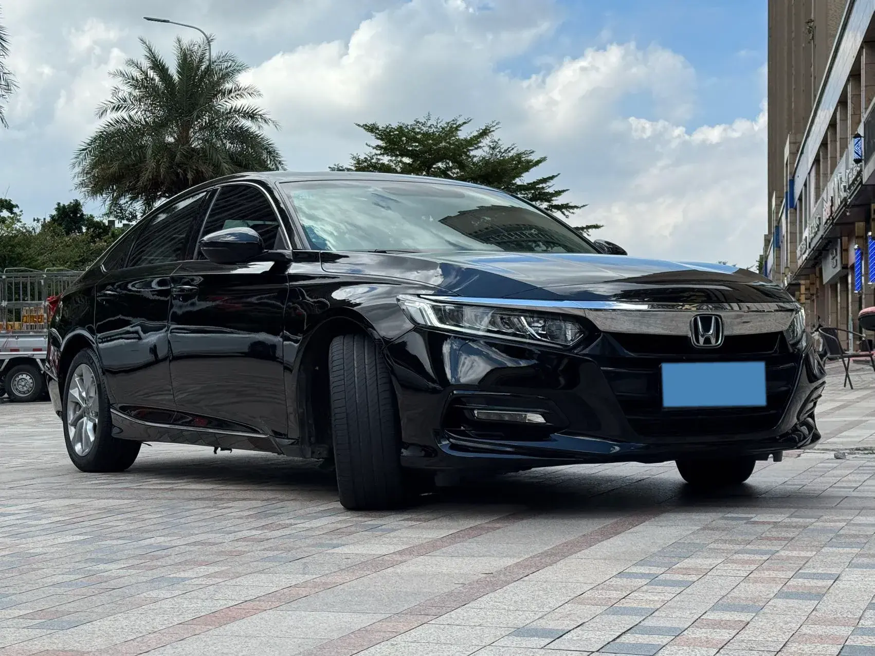 2018 HONDA ACCORD thumbnail 3