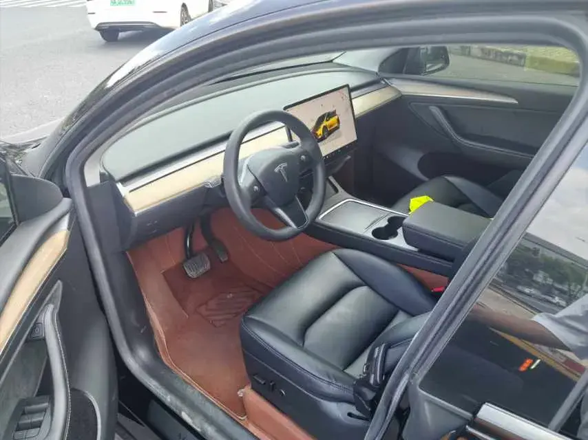 2022 TESLA MODEL thumbnail 4