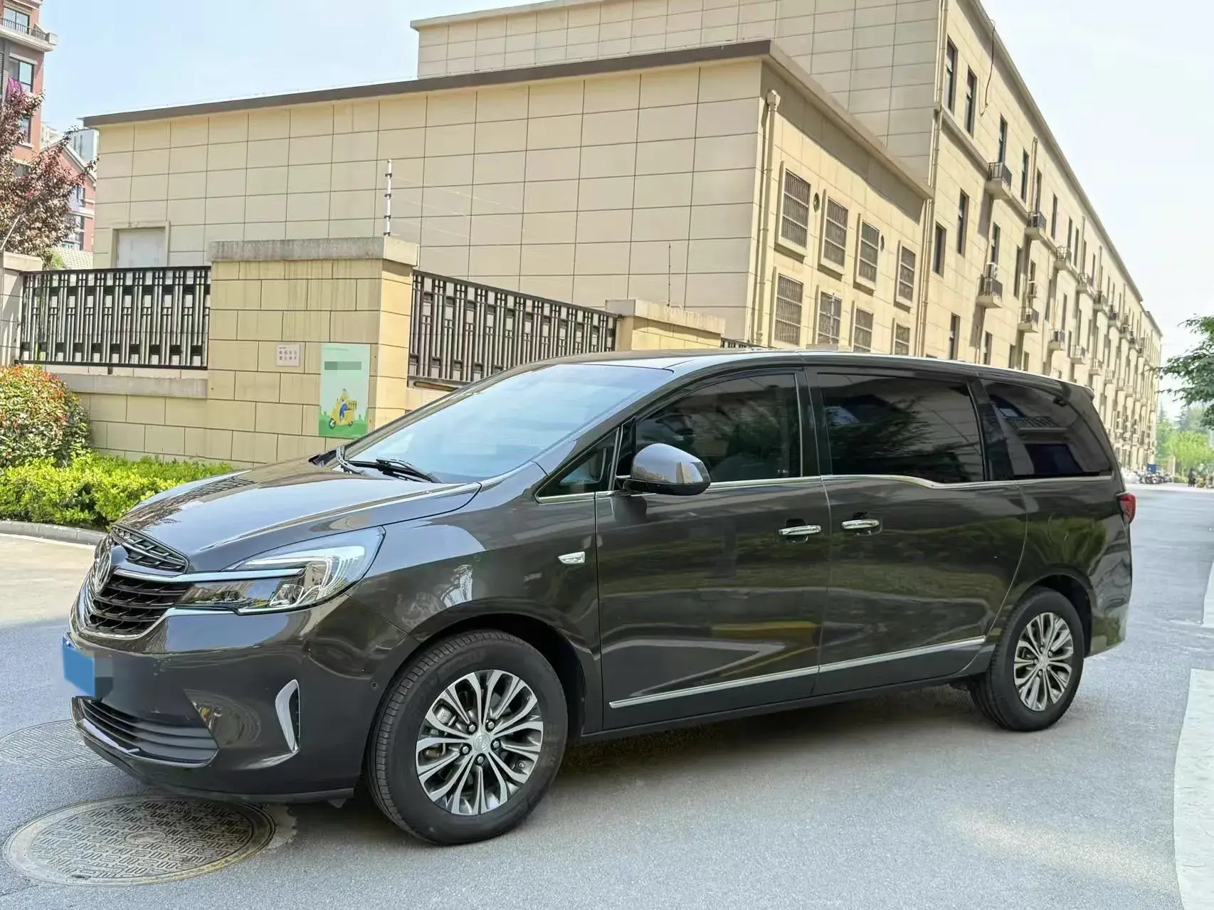 2021 BUICK GL8 view 1