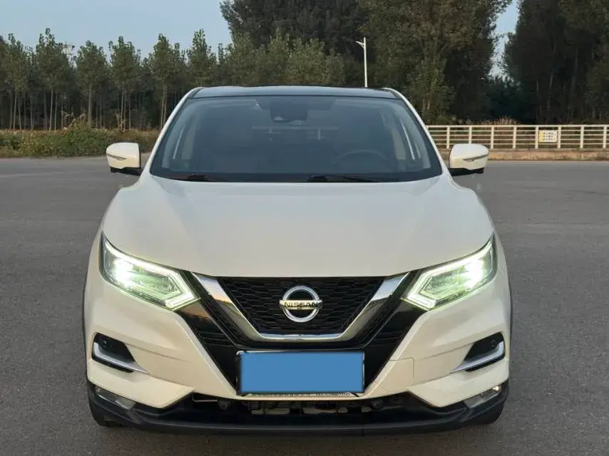 2021 NISSAN QASHQAI thumbnail 2