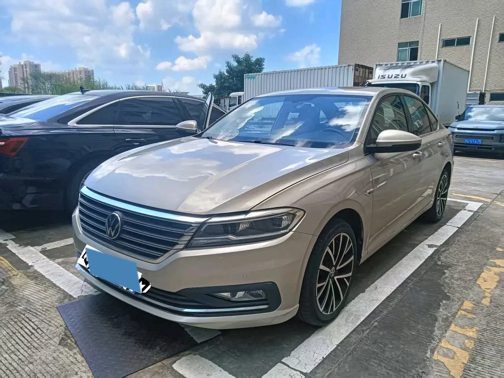 2021 VOLKSWAGEN LAVIDA view 1