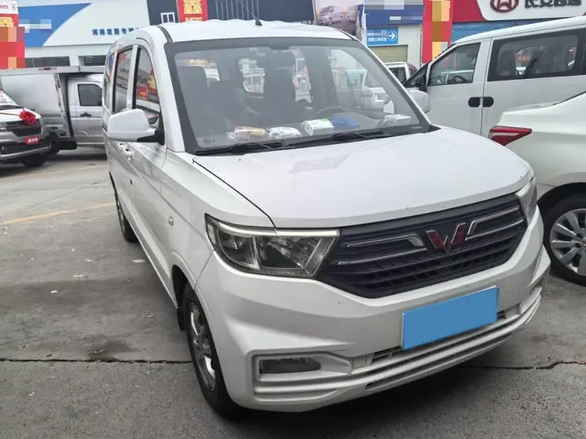 2019 WULING HONGGUANG thumbnail 3