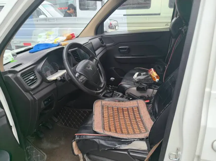 2019 WULING HONGGUANG thumbnail 4