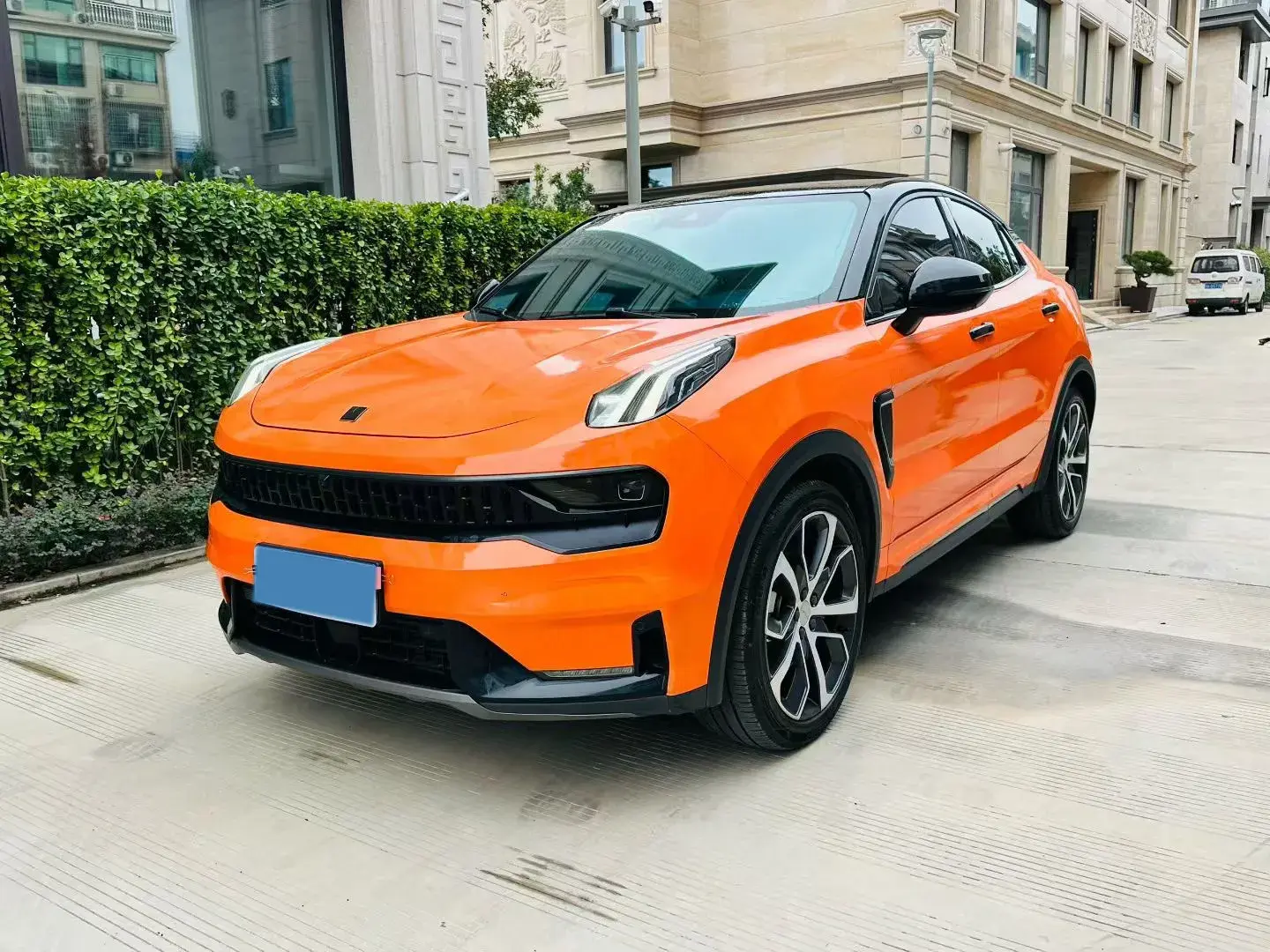 2022 LYNK&CO 05 view 1