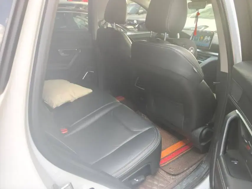 2019 BYD SONG thumbnail 3