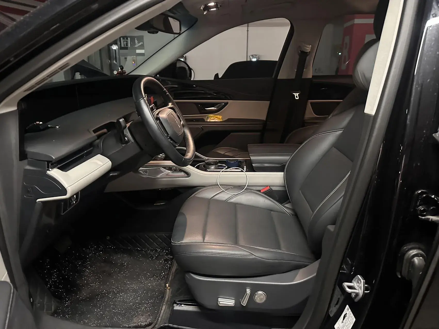 2023 LINCOLN NAUTILUS thumbnail 2