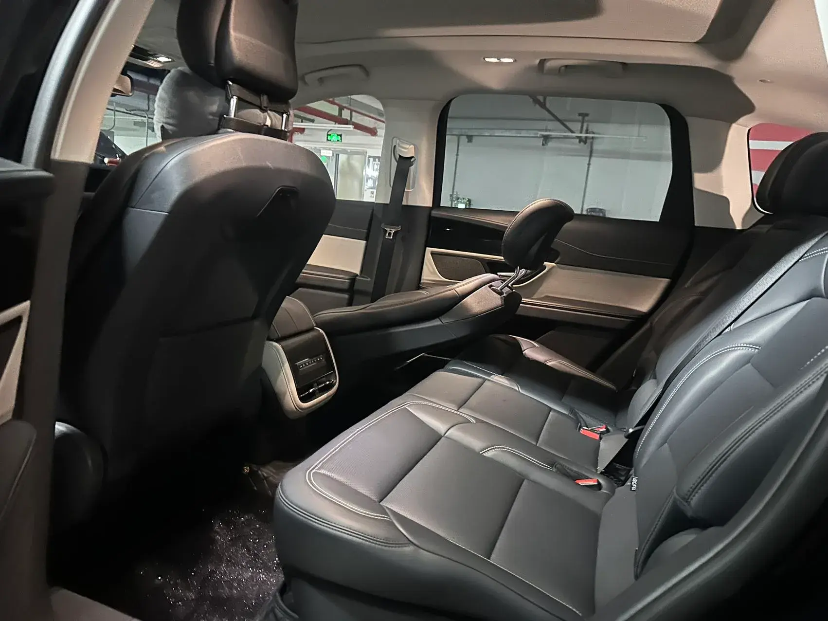 2023 LINCOLN NAUTILUS thumbnail 3