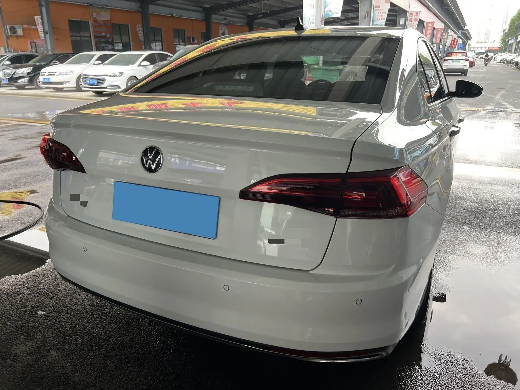 2021 VOLKSWAGEN BORA thumbnail 3