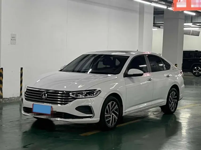 2023 VOLKSWAGEN LAVIDA view 1