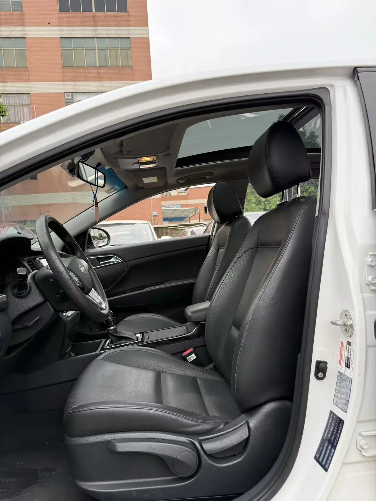 2019 HYUNDAI MISTRA thumbnail 4