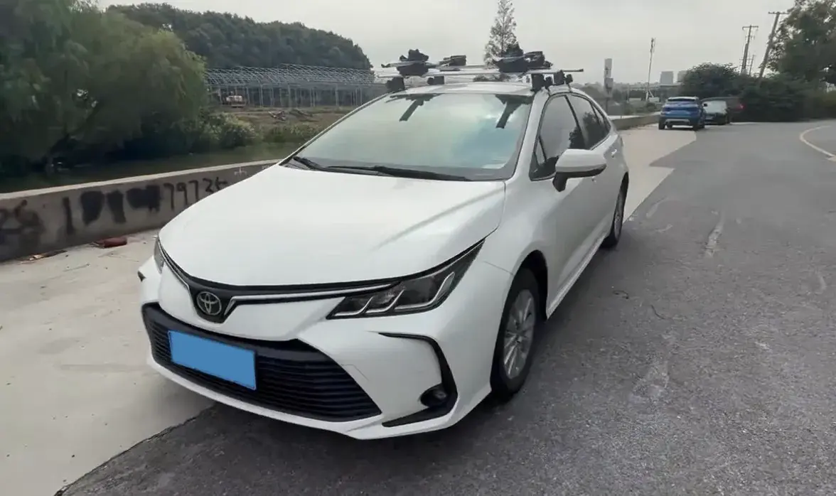 2021 TOYOTA COROLLA view 1