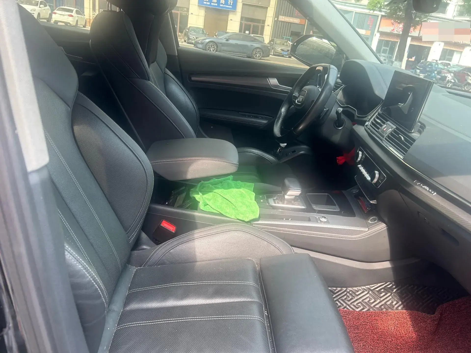 2022 AUDI Q5L thumbnail 4