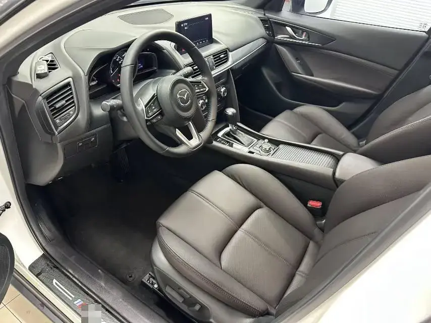 2020 MAZDA CX-4 thumbnail 4