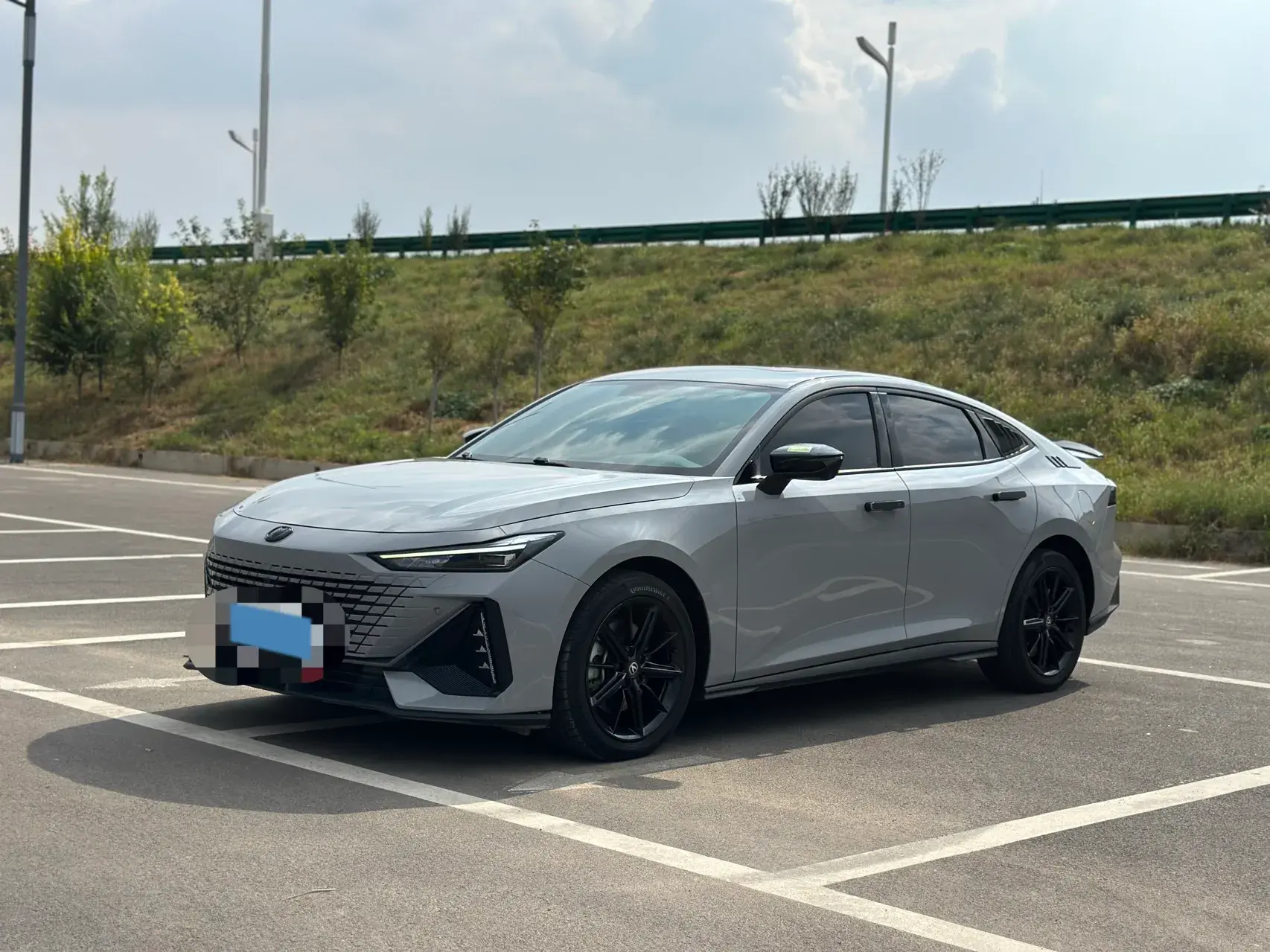 2023 CHANGAN UNI-V view 1