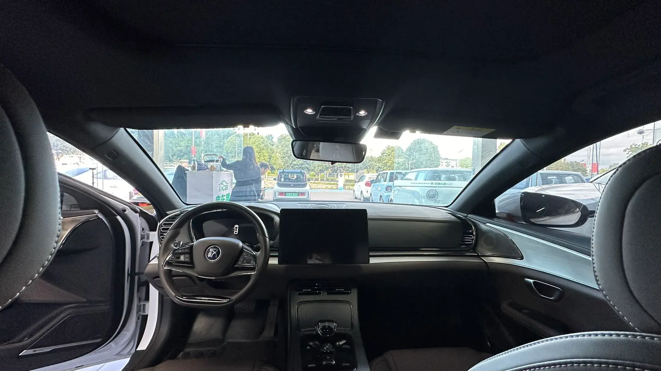 2021 BYD HAN thumbnail 4