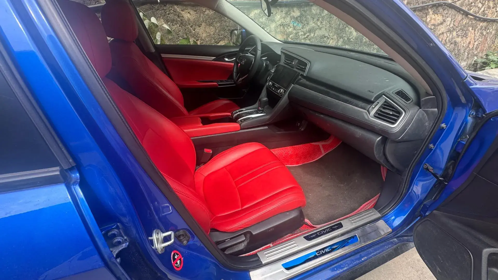 2019 HONDA CIVIC thumbnail 3