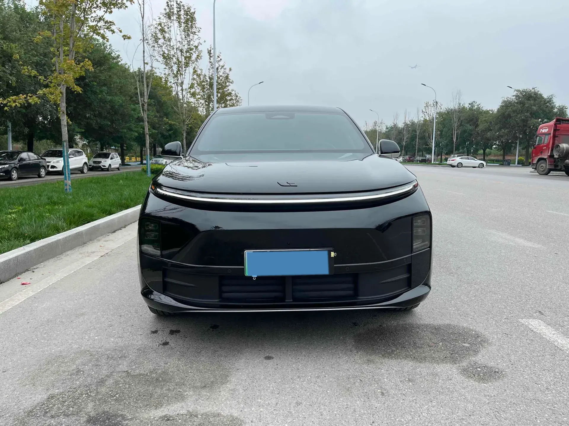 2024 LI L6 thumbnail 2