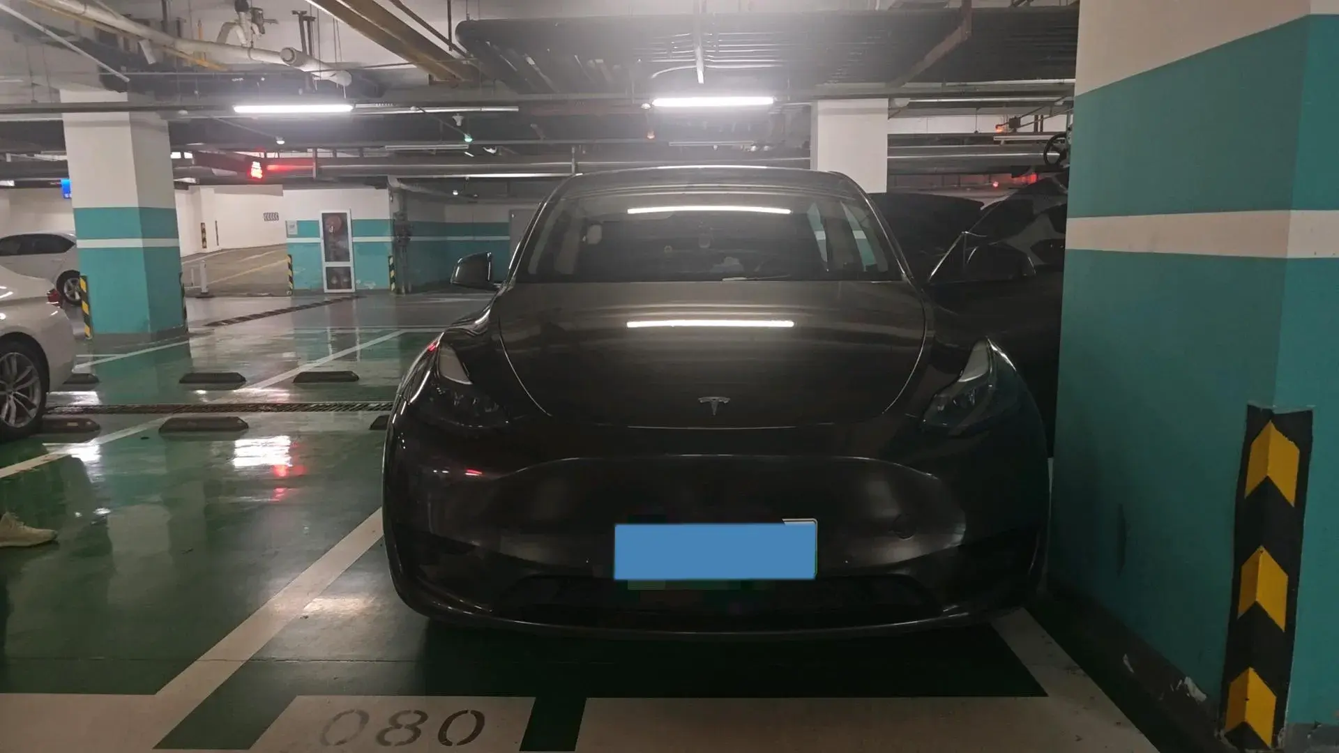 2022 TESLA MODEL thumbnail 2