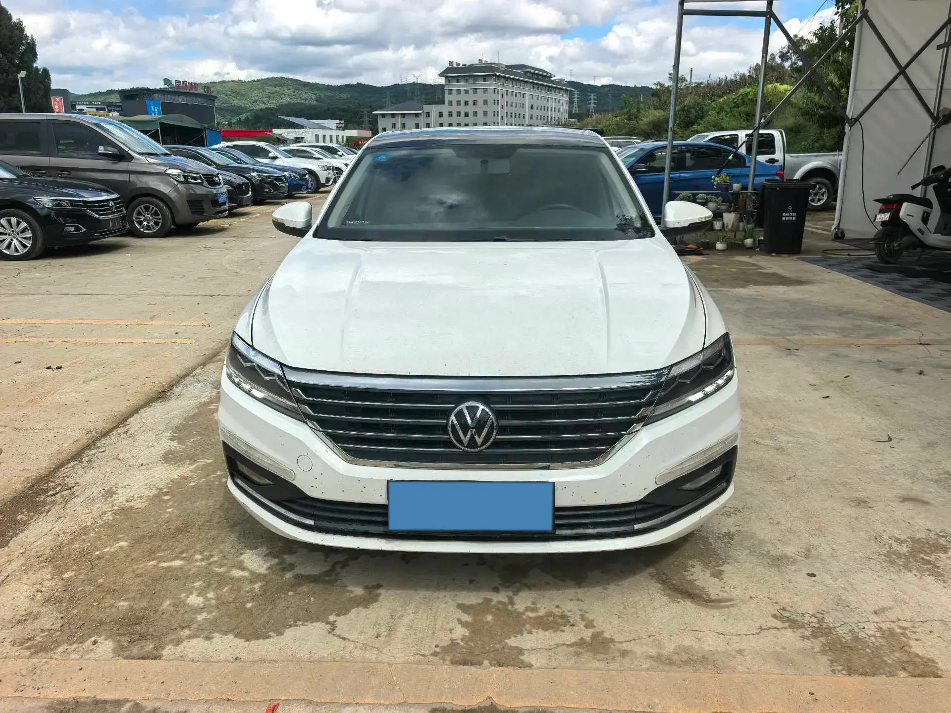 2021 VOLKSWAGEN LAVIDA thumbnail 2