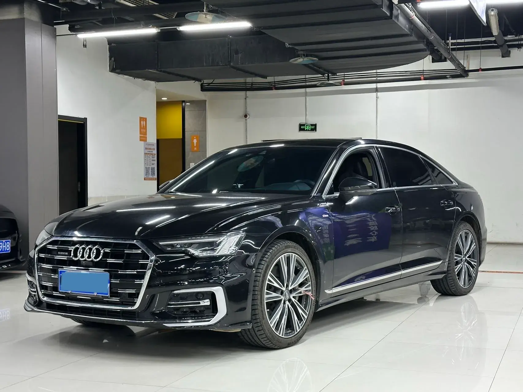 2021 AUDI A6L view 1