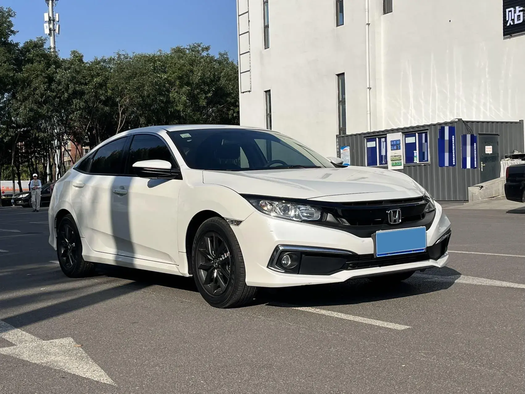 2019 HONDA CIVIC thumbnail 3