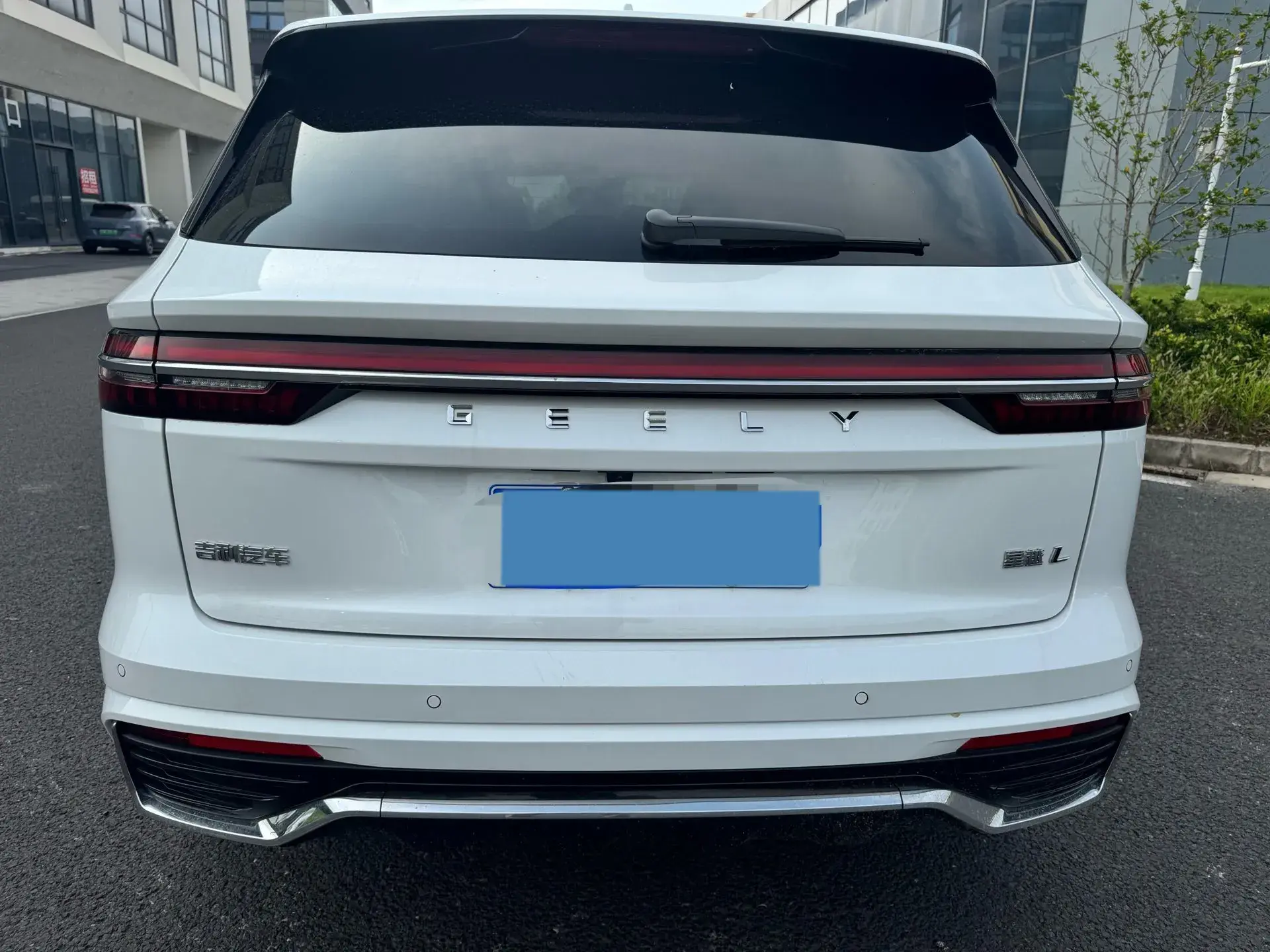 2024 GEELY MONJARO thumbnail 4