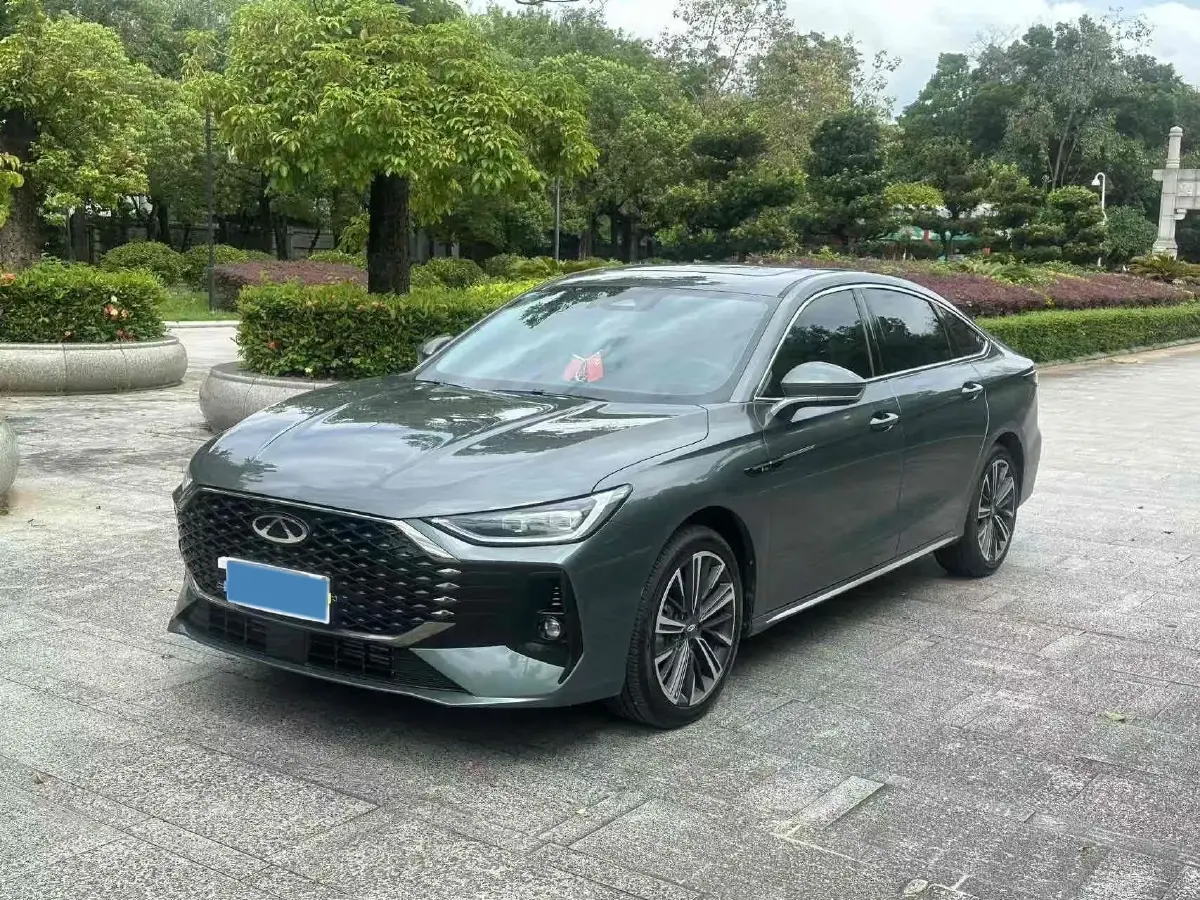 2025 Chery Arrizo 8 Pro 1.6T 197HP L4 7DCT