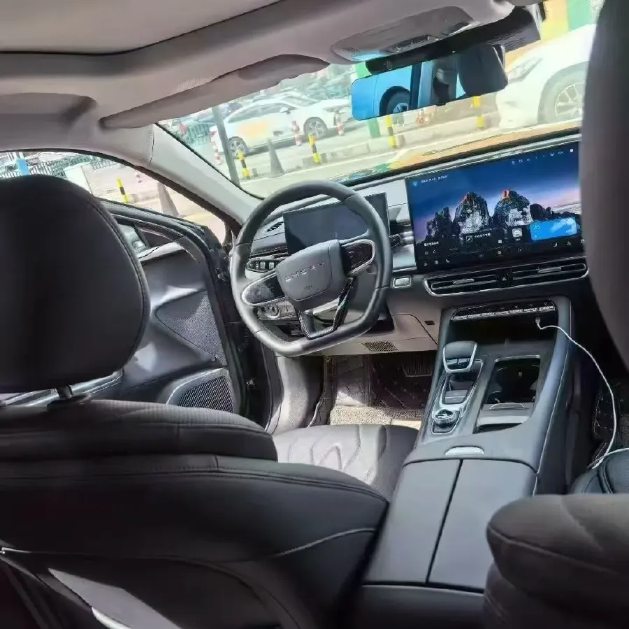 2025 Chery Arrizo 8 Pro 1.6T 197HP L4 7DCT,autocango,china used car exporter,china ev exporter,chinese used car exporter,chinese used ev exporter