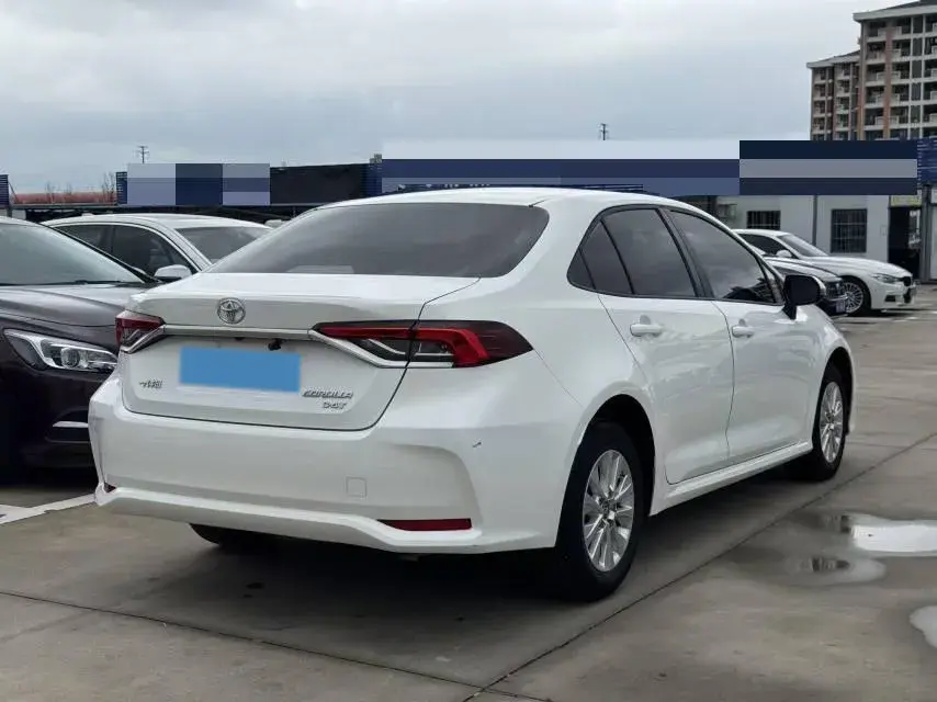 2019 TOYOTA COROLLA thumbnail 4
