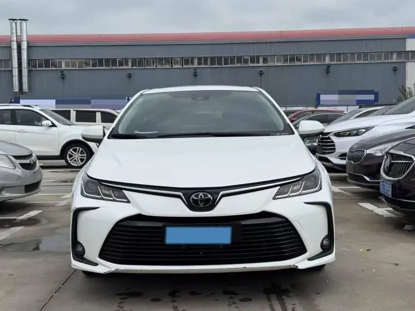 2019 TOYOTA COROLLA thumbnail 2