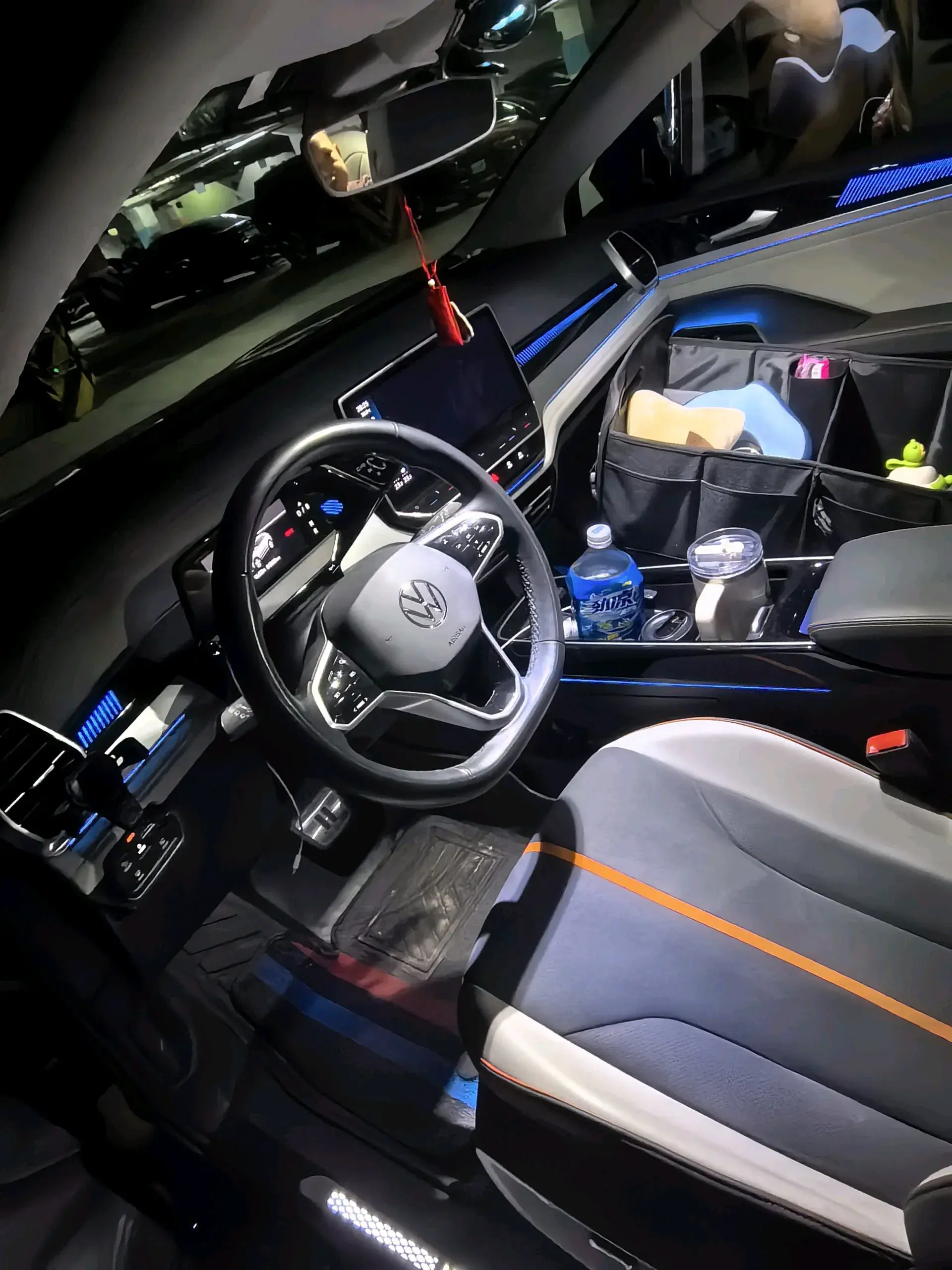 2021 VOLKSWAGEN ID.6 thumbnail 4